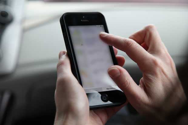 Педофил од девојчице тражио фотографије где је голишава